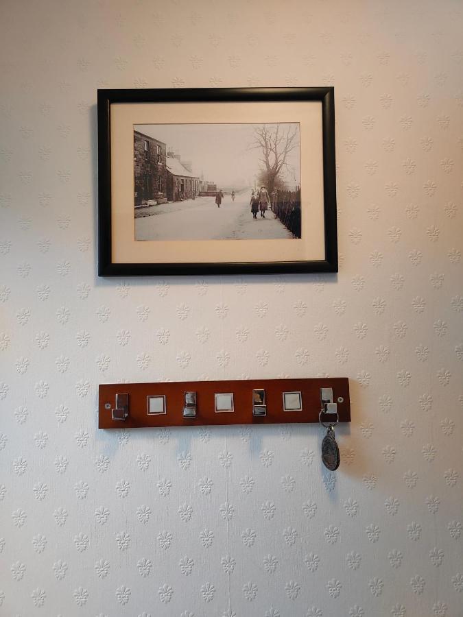 The Old Smiddy Cottage And Apartment Balloch Buitenkant foto