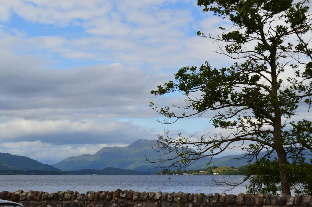 The Old Smiddy Cottage And Apartment Balloch Kamer foto
