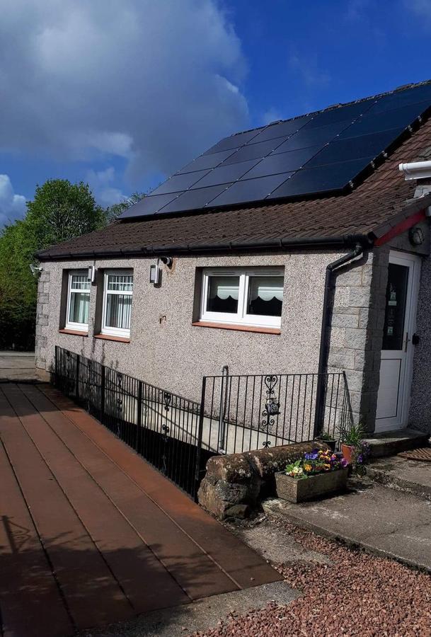 The Old Smiddy Cottage And Apartment Balloch Buitenkant foto
